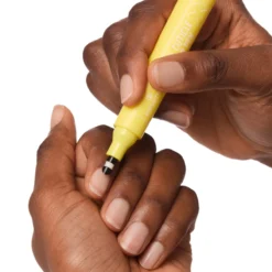 The Nail Cuticle Remover Rotulador quitacutículas