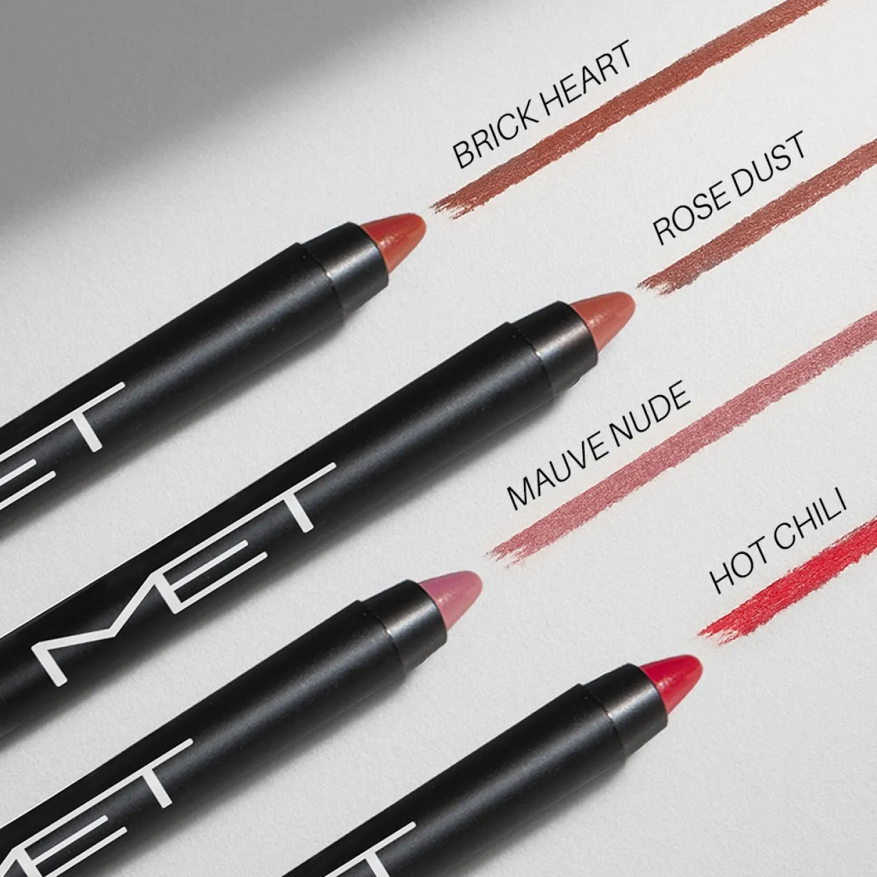 Velour Matte Crayon Lápiz Labial